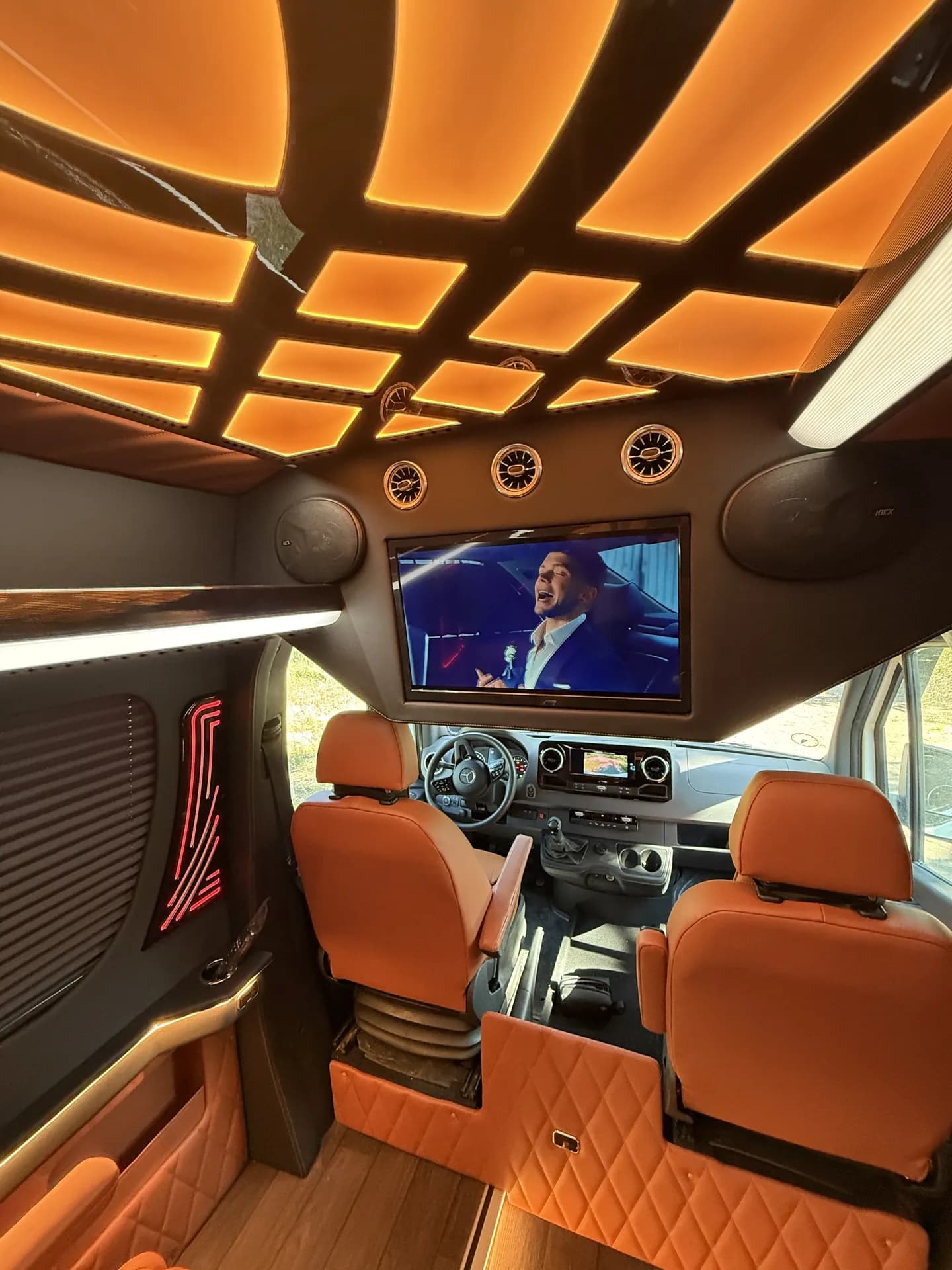 VIP-переоборудование Mercedes-Benz Sprinter preview 3