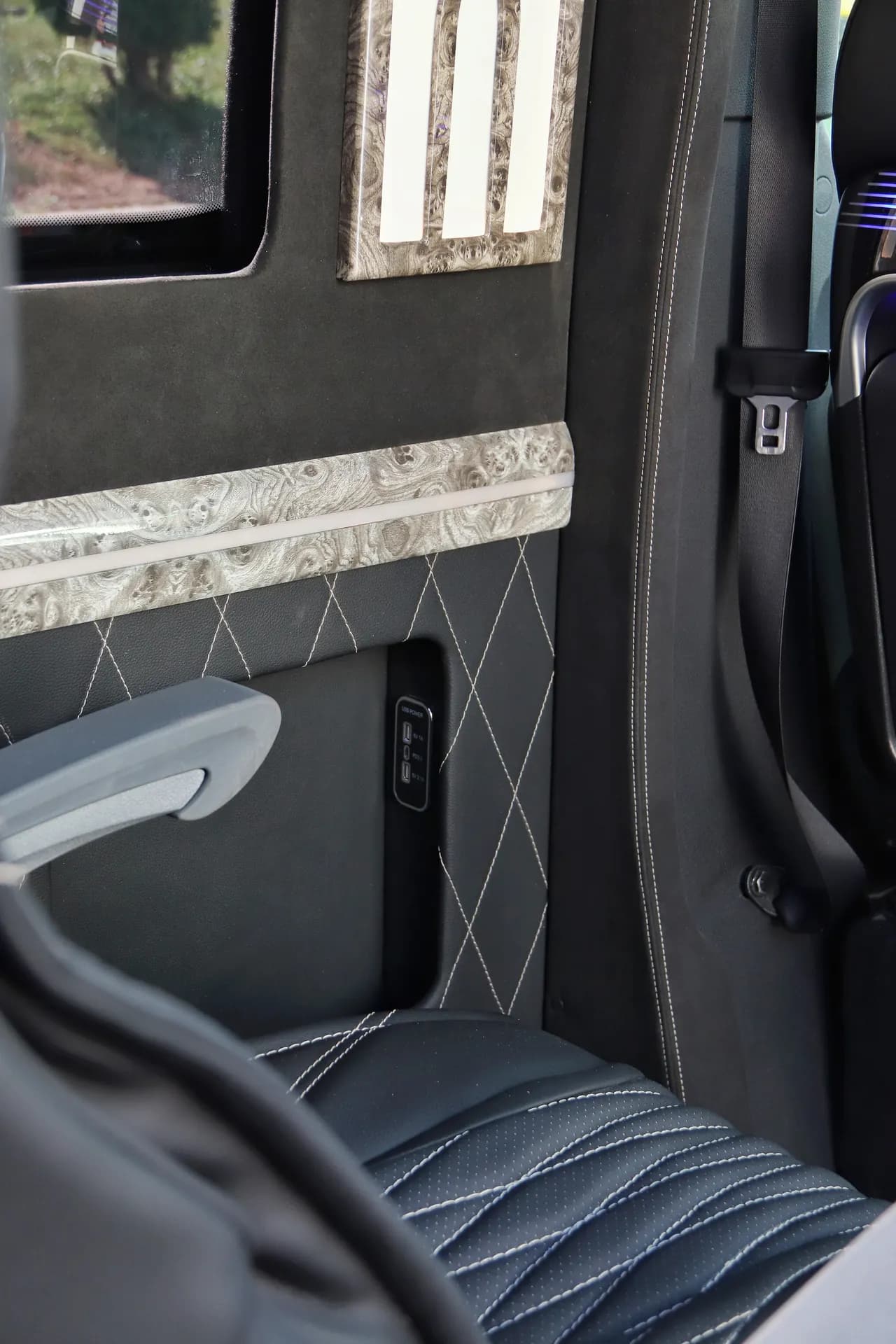 Комплексне переобладнання зеленого Mercedes Sprinter preview 10